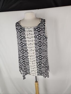 Avenue Tunic Top Plus Size 14/16 Boho Crochet Tribal Black White Flowy Festival